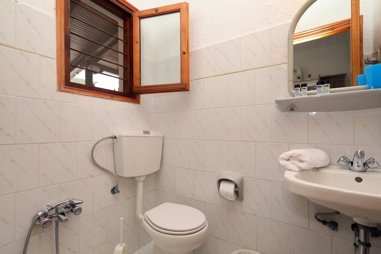 Korali Stafilos Stafylos Buitenkant foto