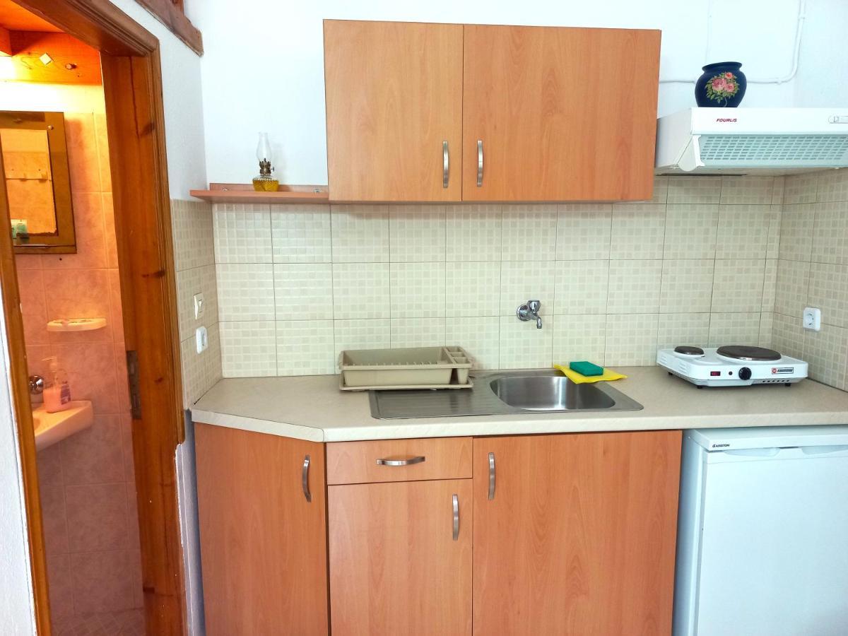 Korali Stafilos Stafylos Buitenkant foto